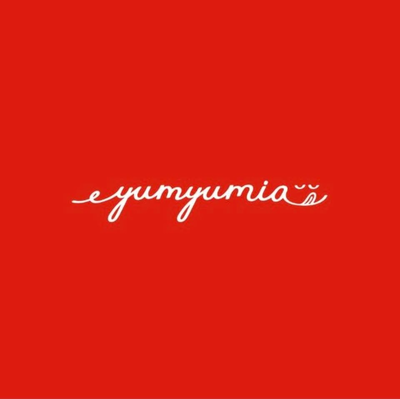 Yumyumia Logo